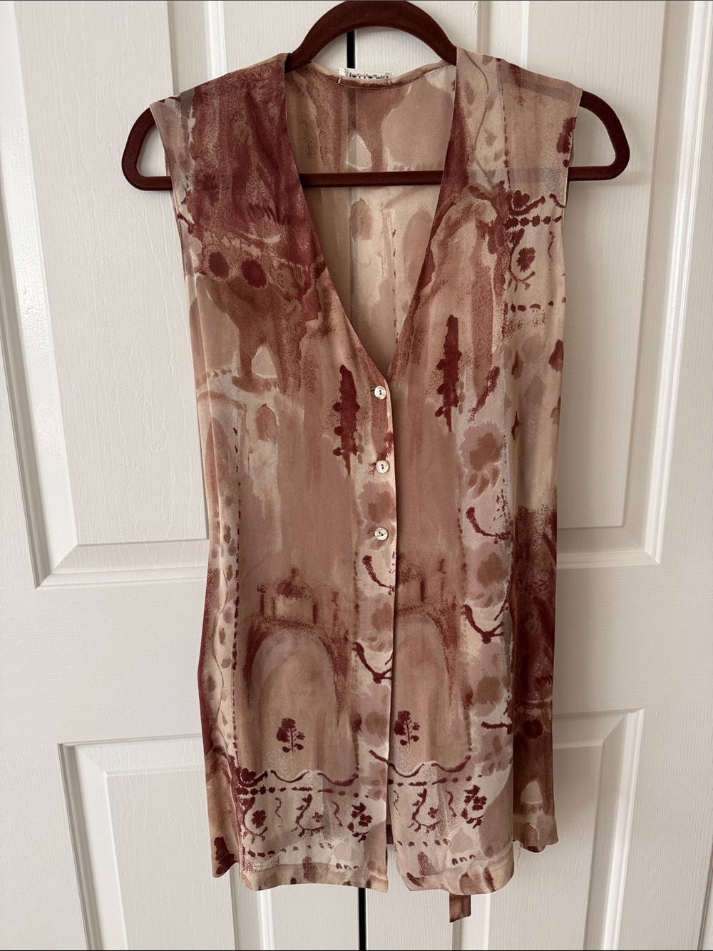 Tahari Sleeveless Button-Front Watercolor Print v-neck long top-in Beige /Rust